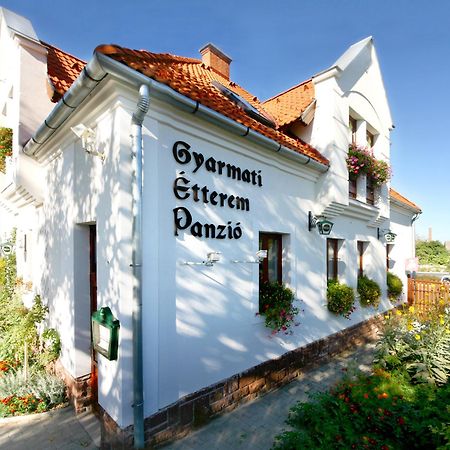 Gyarmati Panzió&Étterem Hotel Veszprém Exterior foto